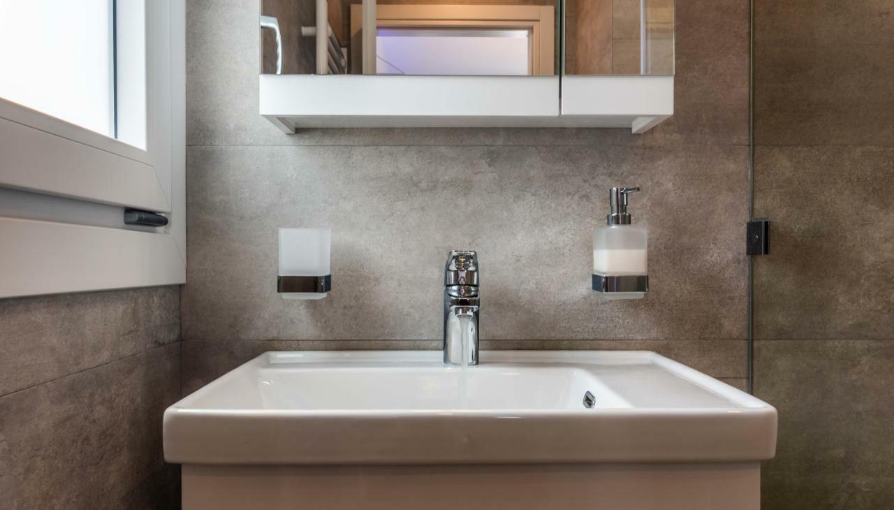 White Rock Milos Suites Adamantas (Milos) Exterior foto