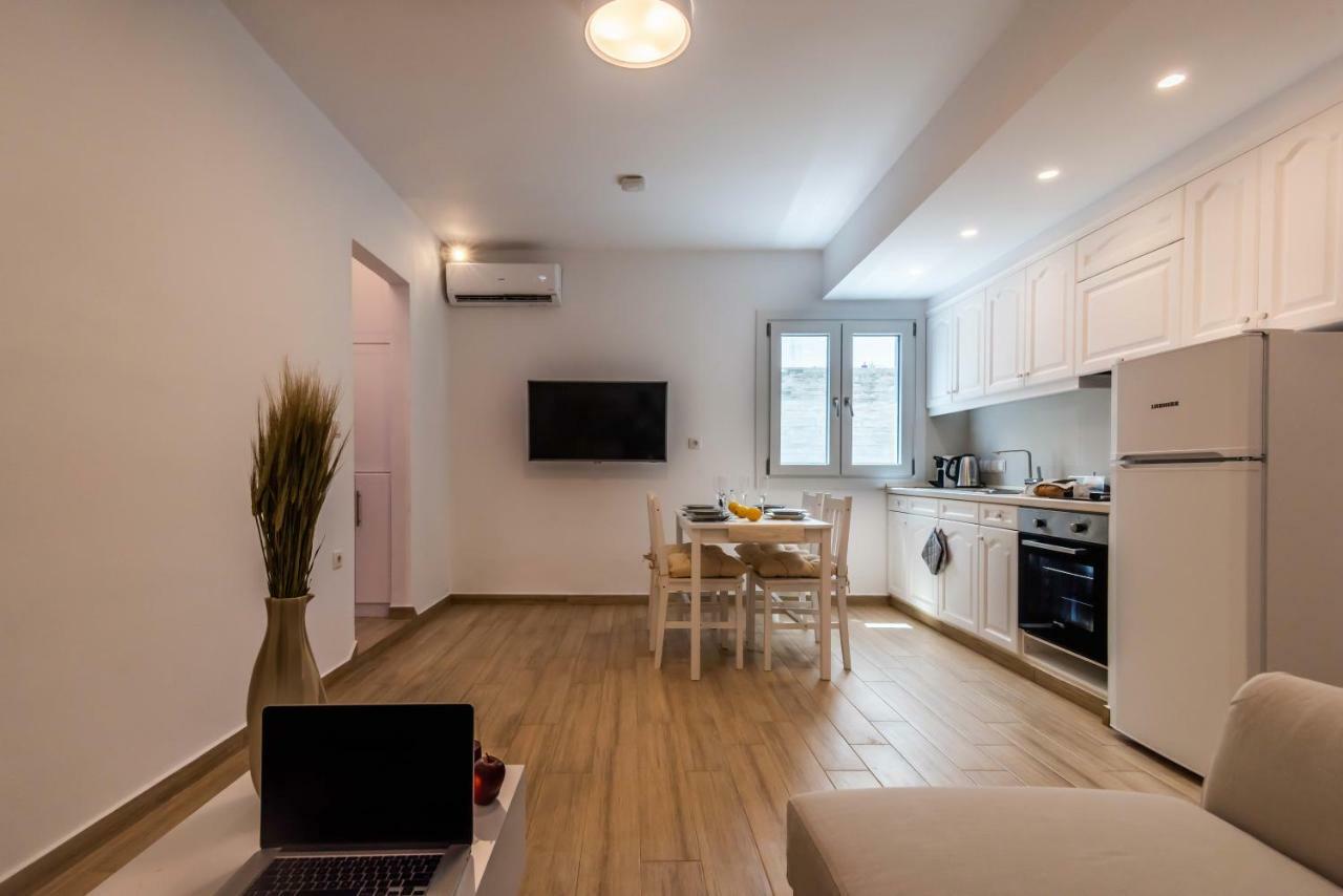 White Rock Milos Suites Adamantas (Milos) Exterior foto